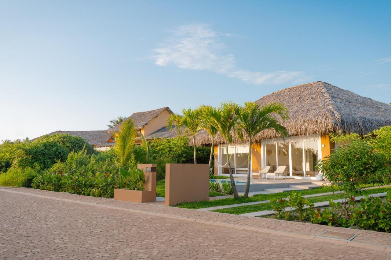 Tanusas Retreat & Spa Puerto Cayo Exteriör bild