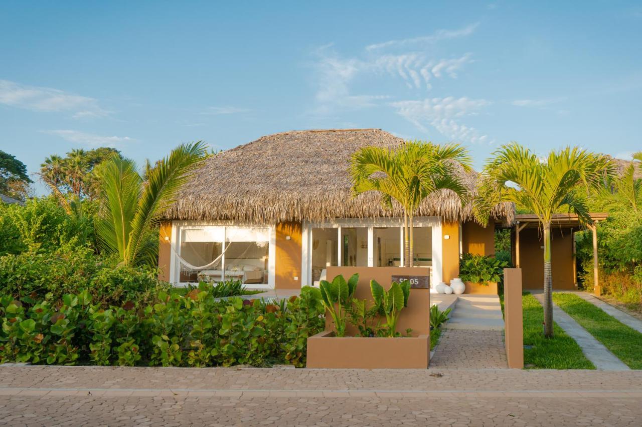 Tanusas Retreat & Spa Puerto Cayo Exteriör bild